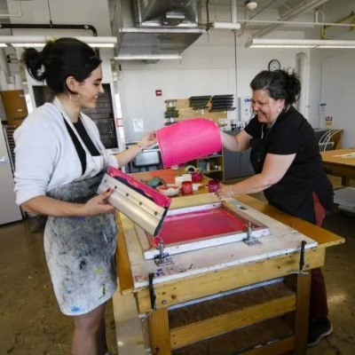 The Role of Textile Factory Tailor in the烫衣工艺与职业素养
