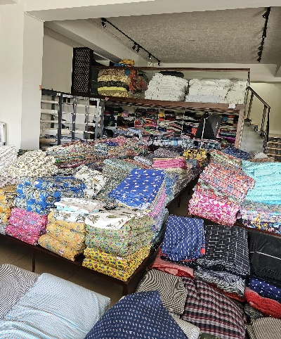 Shopping for Quality Textiles in and田市疆之棉纺织品批发部