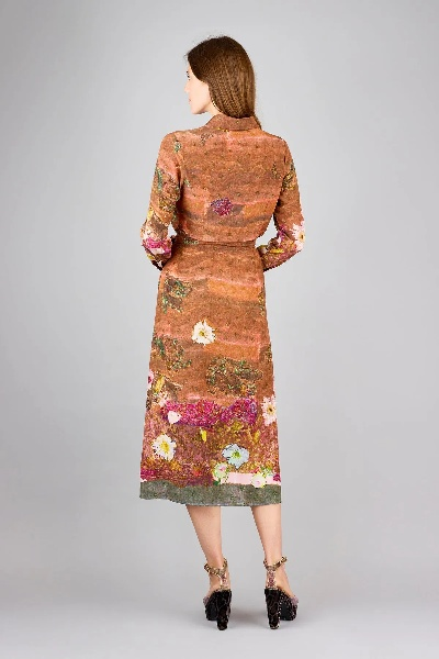 The Glitz and Glamour of Chinas Textile Mill Women