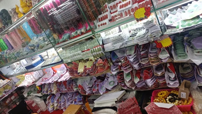Exploring the宁静区实惠针纺织品批发市场