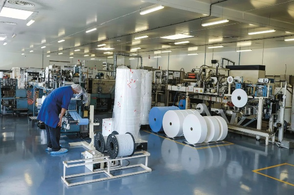 Mask Manufacturing in Shouguang Textile Factory