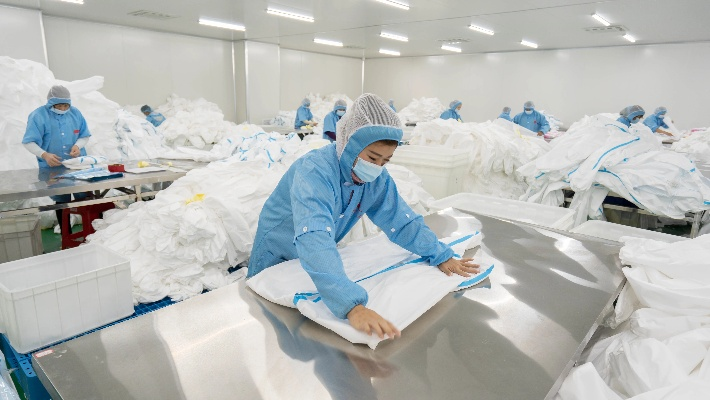 Mask Manufacturing in Shouguang Textile Factory