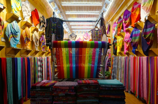 The Journey of Ethical Textiles:The Story of 芸依库纺织品