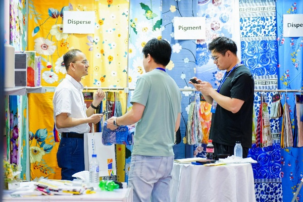 绍兴莱特纺织品，探索与体验