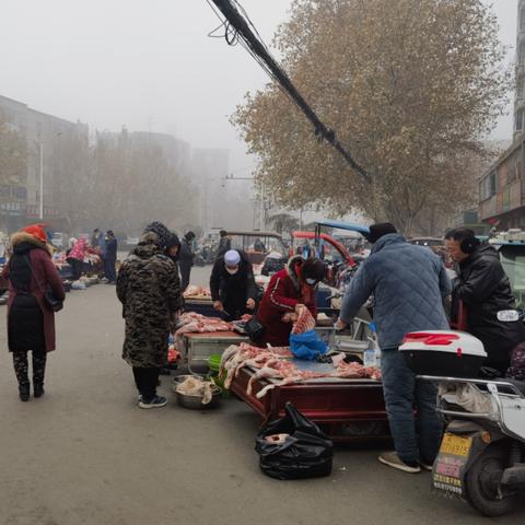 禹州纺织品街美食体验