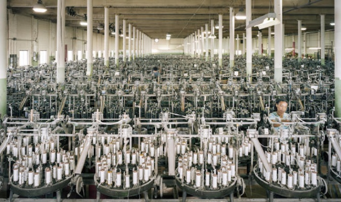 The Story of a Textile Factory:棉纺厂的魅力与工艺