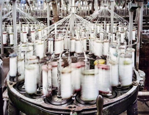 The Story of a Textile Factory:棉纺厂的魅力与工艺