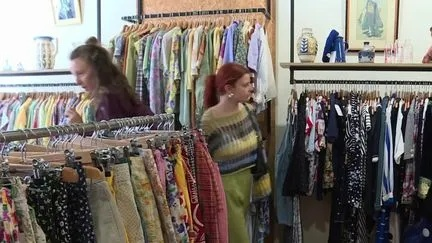 A Glimpse into Luji Textile Store,Rujia