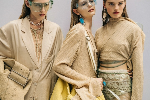 The Ultimate Guide to Summer Fashion Essentials with Xia Xia Textiles