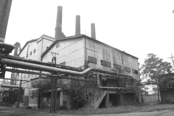 The Story of the邯郸电杆厂纺织厂