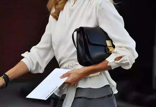 A Fabrics versus First-Class Textiles:A Comprehensive Comparison