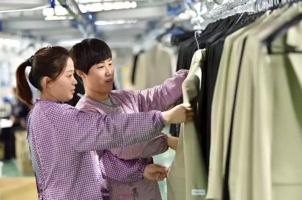纺织品设计专业转行方向分析，多元化职业道路的探索