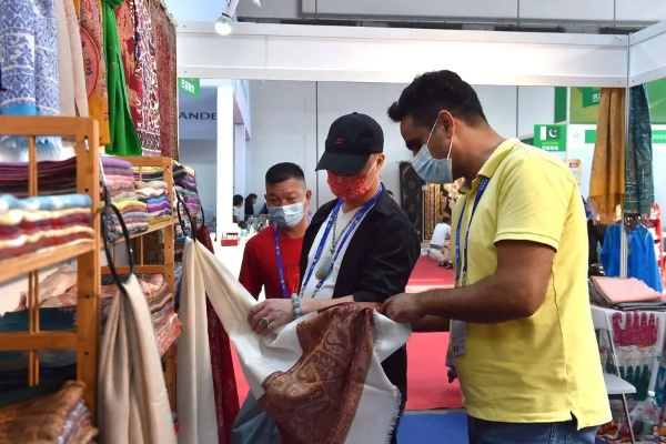Why Chinese Textiles Go Global:An Analysis of International Exports to Europe
