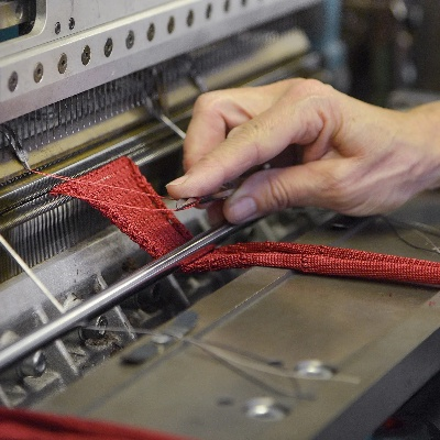 Threading Techniques for Knitting in a Textile Mill:A Comprehensive Guide