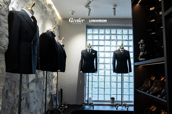 宁德纺织品西装外套店 A Haven for Material Elegance