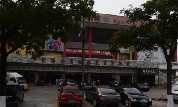 潮阳区纺织品批发市场的地理位置与特色