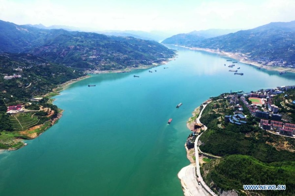 An Introduction to Anqing City Yangtze River Textile Wholesale Department
