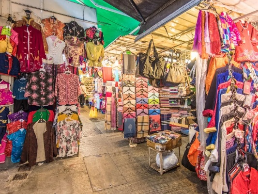 A Glimpse into the Colorful World of Chunan Wool Market