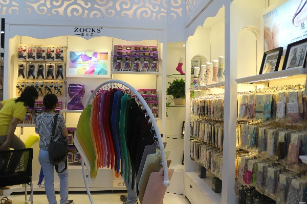 宏冠纺织品店电话，一探购物便利