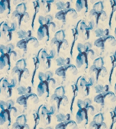 Embracing the Textiles of Iris Form
