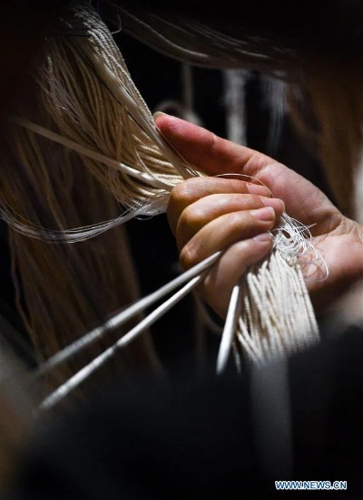 The Art of Weavers Knives:Crafting Quality in Textile Finishing