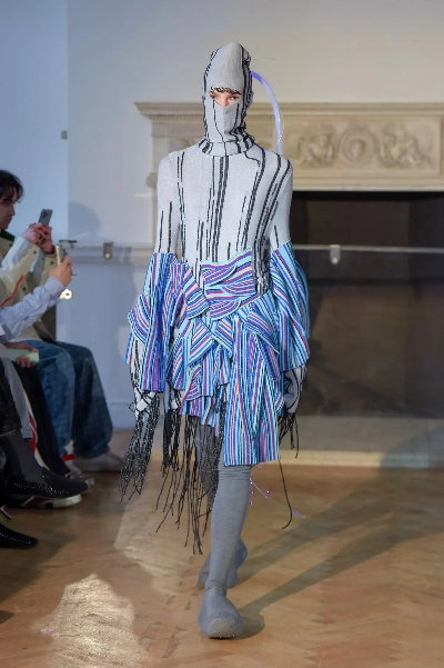 The Magic of Tinas Textiles:A Personal Insight into the纺织艺术