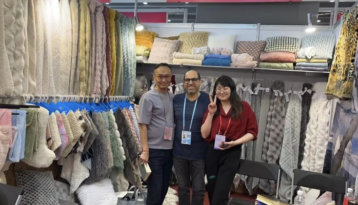Exploring the Luxury of Textiles in Zhejiang:A Comprehensive Guide