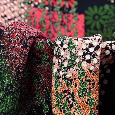 The Art of Textiles:From Raw Materials to Fashionable Clothing