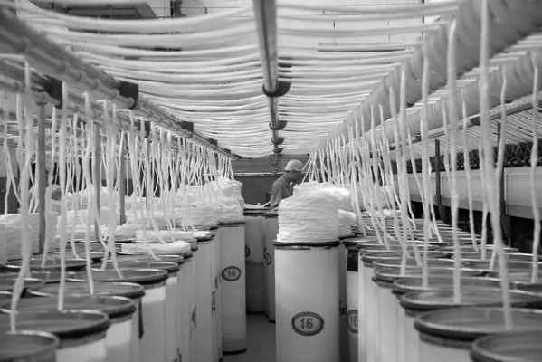 The Additive of Humidity in Textile Mills:A Case Study on the加湿机在纺织厂中的角色
