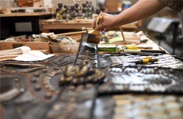 Linzhi Textiles and Upholstery A Journey Through the Art of Craftsmanship