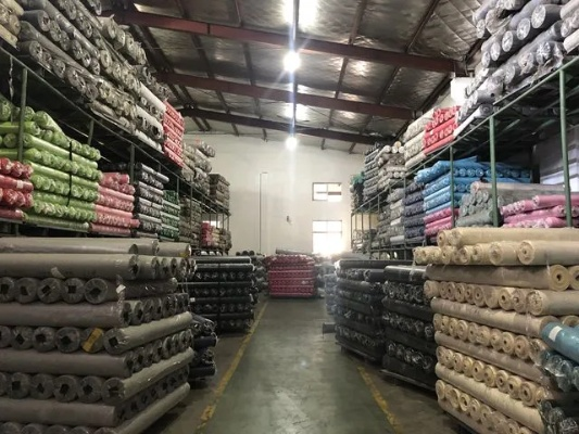 Shanghais Special Textile and Fabric Wholesale in Hongkou District