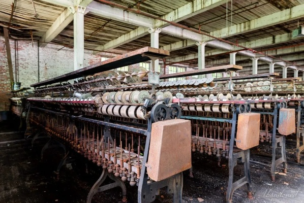 The Story of the Shamanic Textile Mill 神府纺织厂