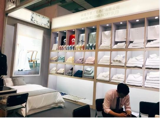 宝航纺织品，品质与服务的卓越之旅