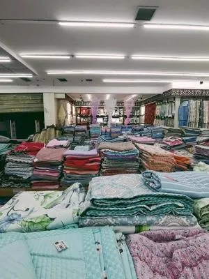 西安国棉五厂纺织品批发市场概览
