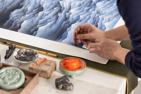 Exploring the Rich Tapestry of Handicrafts at Shaoxing Hanchao Textiles