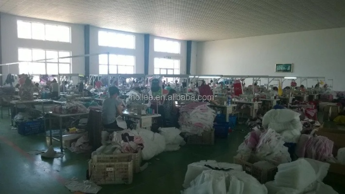 The Rainy Day at Zhengzhou Textile Factory