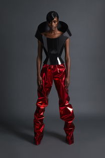 The Richness of Fashion with 富绚纺织品