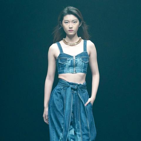 Unveiling the Future of Cotton Textiles:An Exploration Through Live Streaming