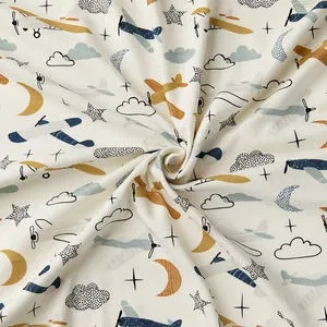 The Cloud-Covered Textile Wholesale and Retail Empire 云揽月纺织品批发零售i