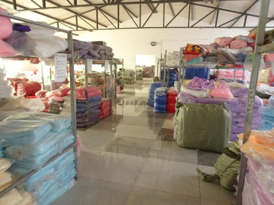 The Story of the定州市聚乾纺织品批发商行