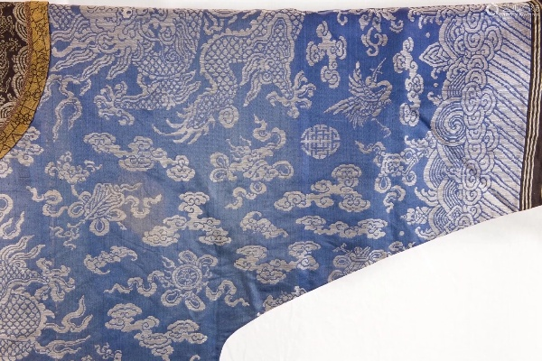 The Magic of Qi Qing Textiles