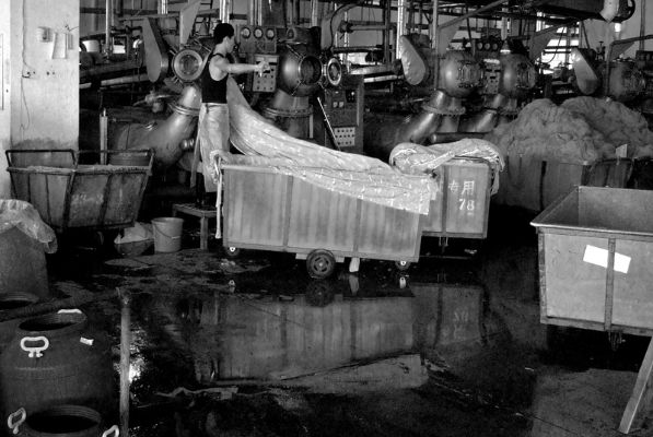 The Story of冰冰纺织厂