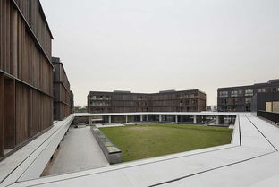 The Hu Village Textile Factory:A Journey Through the World of Work