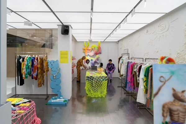 Embracing the Art of Textiles at Aimen Dreaming Fabric Store