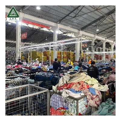 Traveling to Duanzhou Textile Wholesale Market