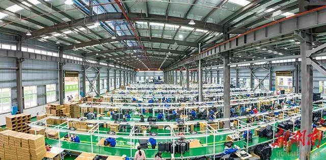Exploring the怀化纺织品市场大楼，市场动态与案例分析