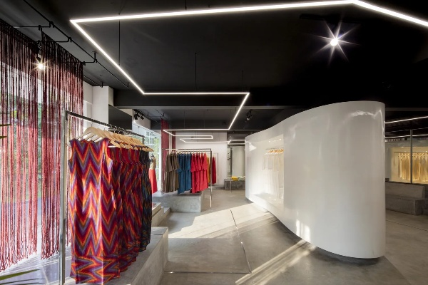 The Legacy of Luxury in Li County A Journey through Jinen Textiles Store