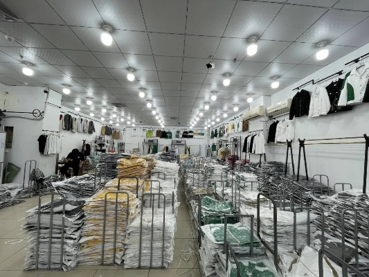 赫阳针纺织品批发市场的探索与体验