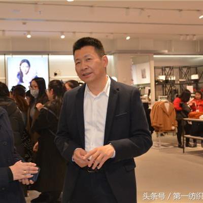 万达广场里的纺织品牌盛宴