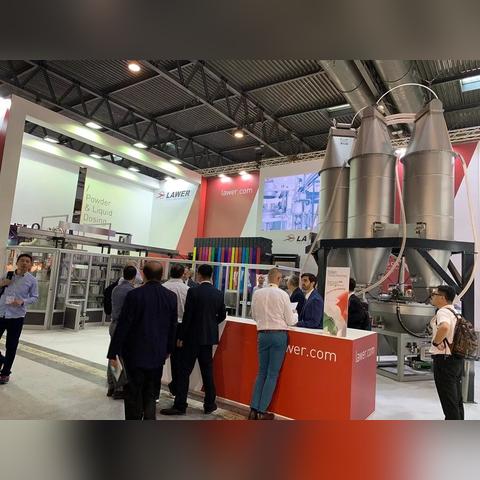 Exploring the World of Textiles at Fenglida Textile Factory